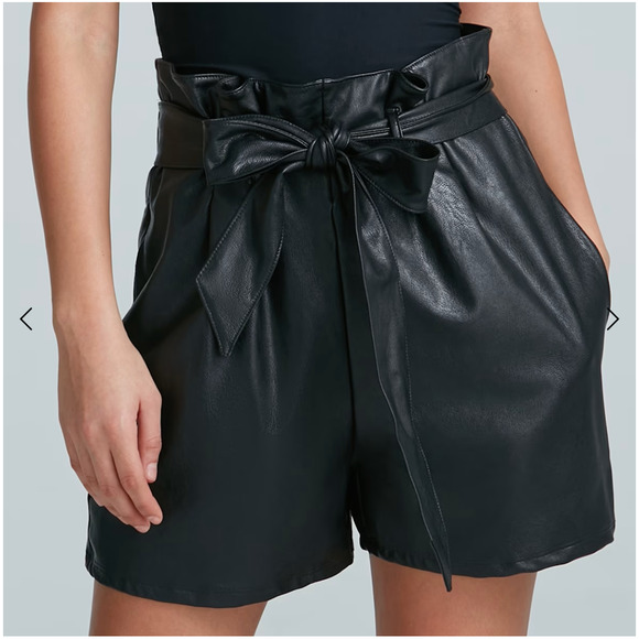 Commando Pants - COMMANDO NWT Black Faux Leather Paperbag Shorts in Black // Small